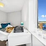 شقة Modern & Cozy Private Double - Shared House By Altoluxo Short Lets & Serviced With Free Wifi & Parking