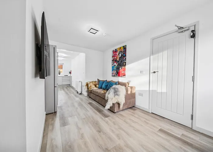 Modern & Cozy Private Double - Shared House By Altoluxo Short Lets & Serviced With Free Wifi & Parking Appartamento *